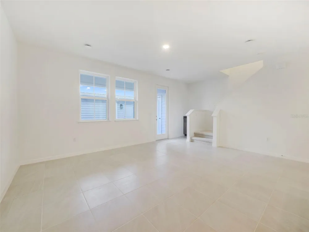 671 CLARK STREET Oviedo, FL 32765