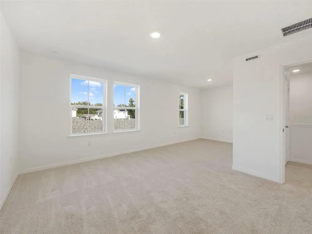 671 CLARK STREET Oviedo, FL 32765