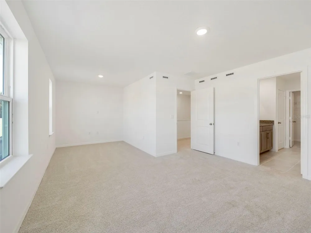 671 CLARK STREET Oviedo, FL 32765