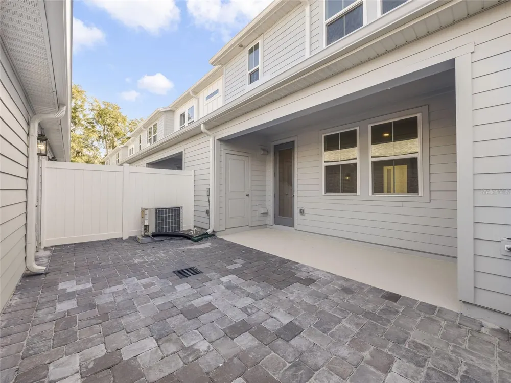 671 CLARK STREET Oviedo, FL 32765