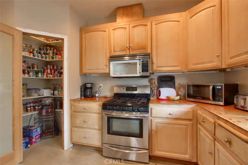 42625 Red Top Mountain Court Coarsegold, CA 93614