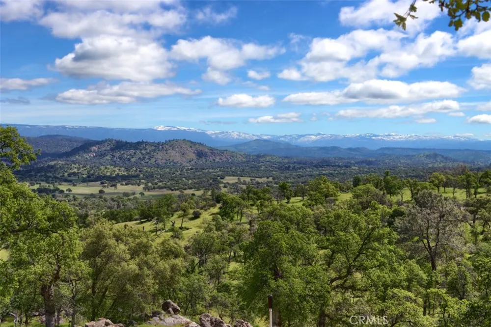 42625 Red Top Mountain Court Coarsegold, CA 93614