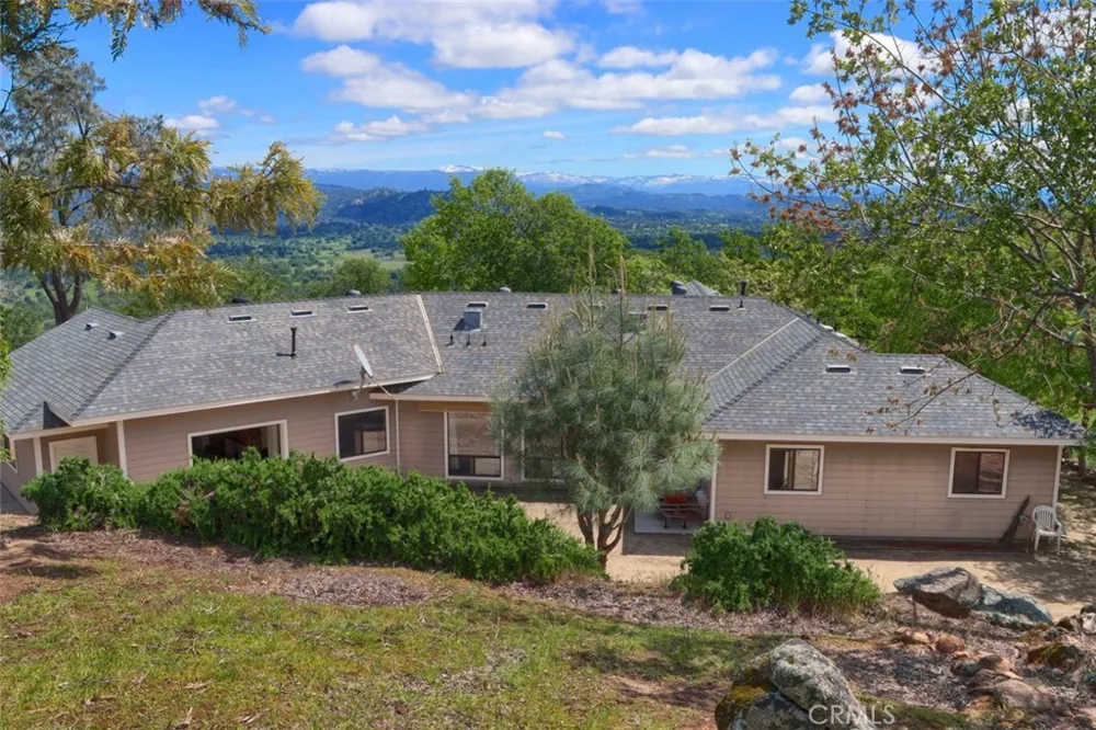 42625 Red Top Mountain Court Coarsegold, CA 93614