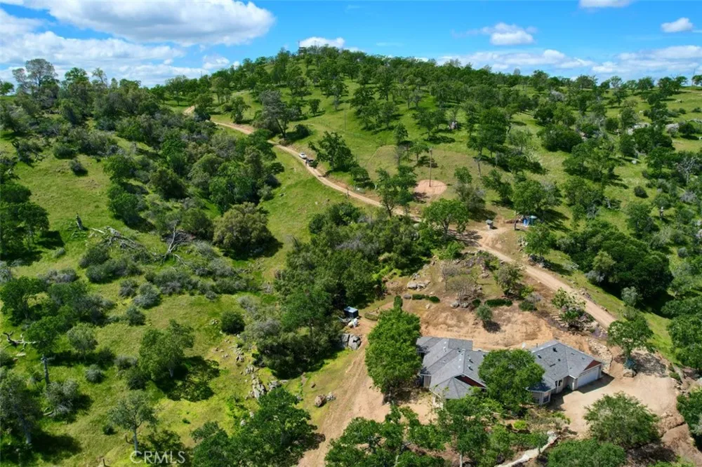 42625 Red Top Mountain Court Coarsegold, CA 93614