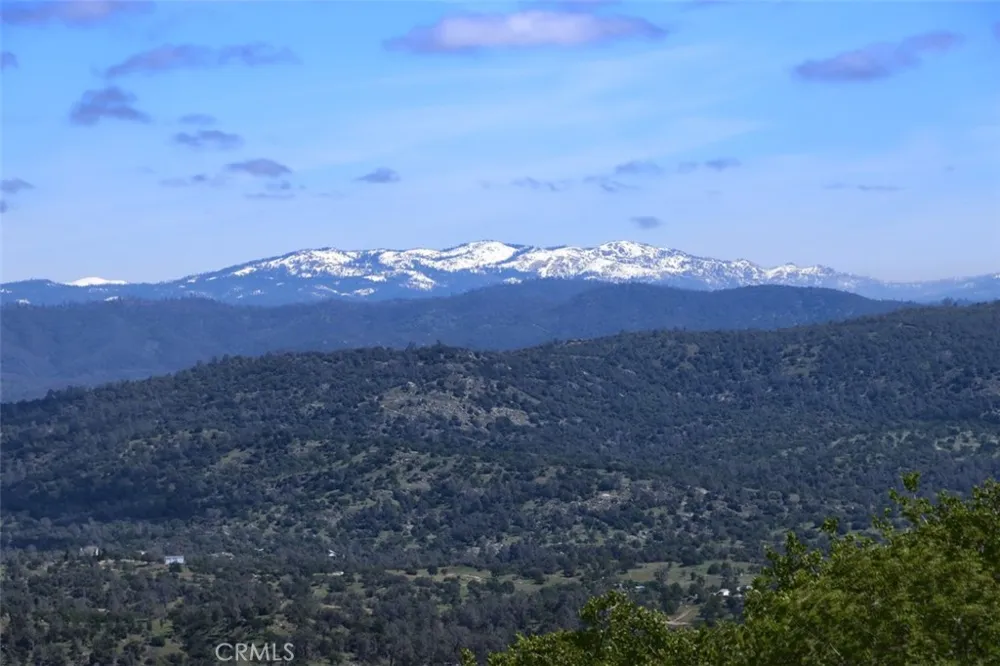 42625 Red Top Mountain Court Coarsegold, CA 93614