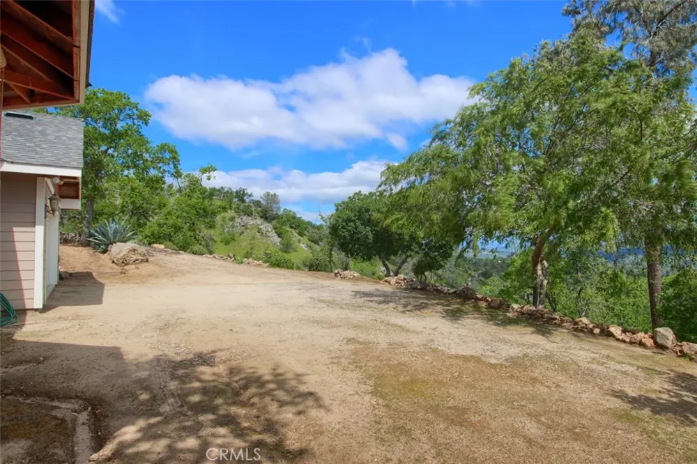 42625 Red Top Mountain Court Coarsegold, CA 93614