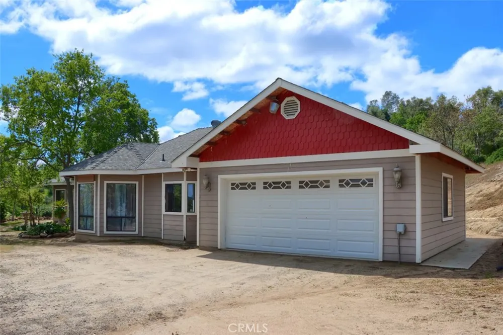 42625 Red Top Mountain Court Coarsegold, CA 93614