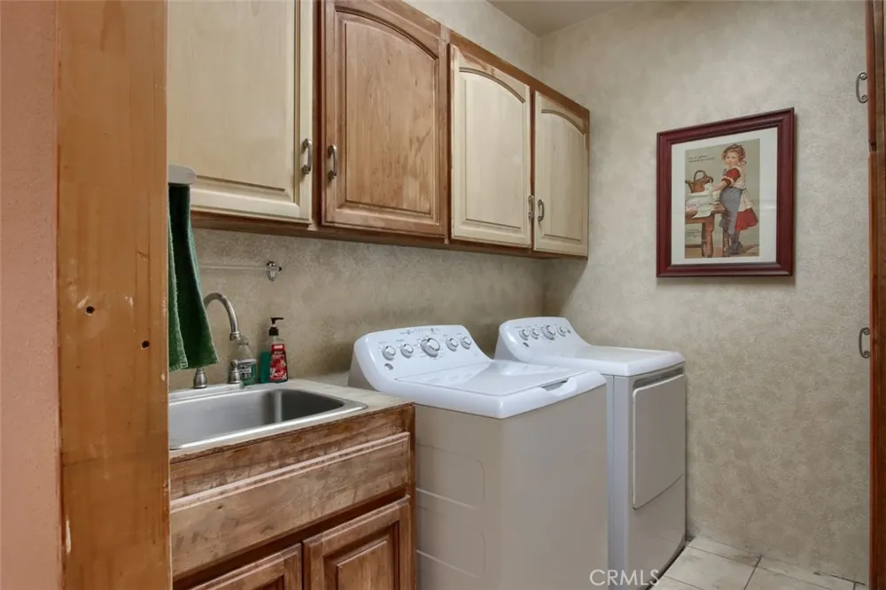 42625 Red Top Mountain Court Coarsegold, CA 93614