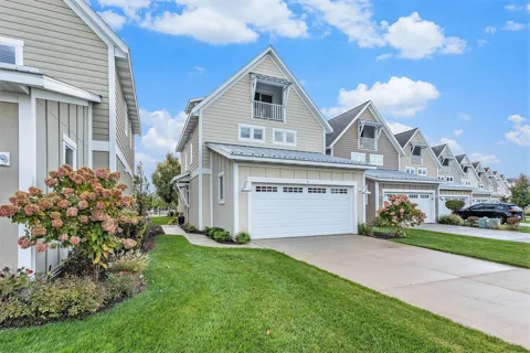 920 W Savidge Street #2