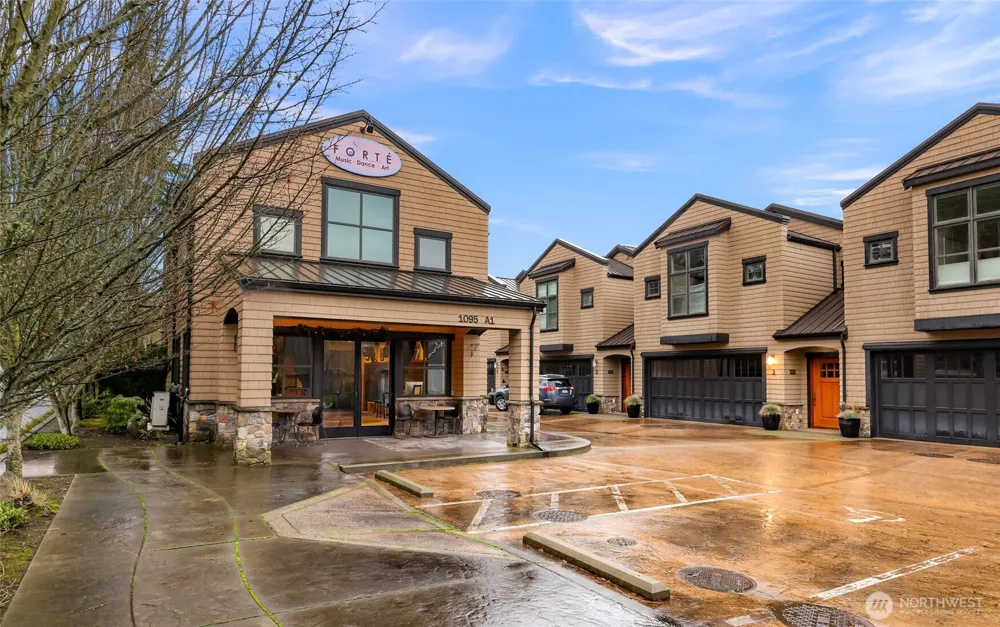 1095 Essex Street #A1&2 Camano Island, WA 98282
