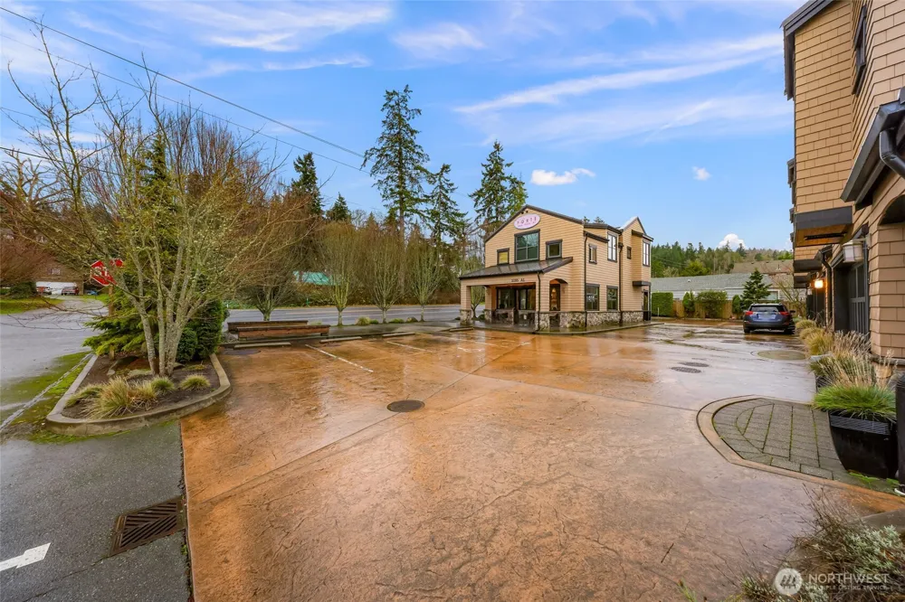 1095 Essex Street #A1&2 Camano Island, WA 98282