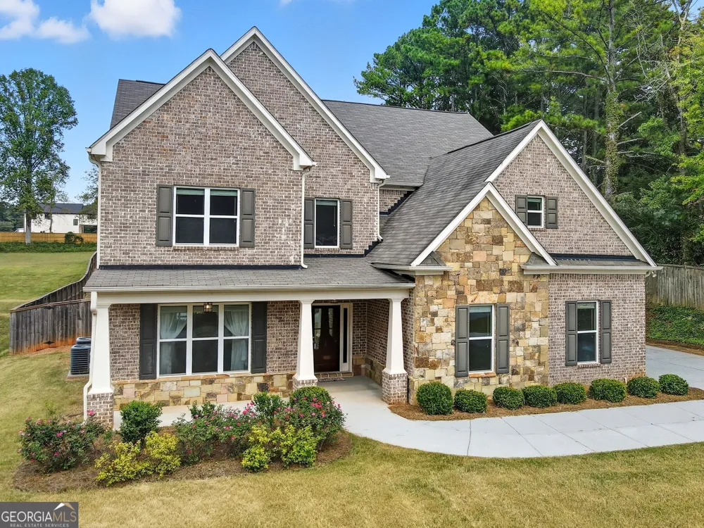 810 Eagle Crosssing Drive