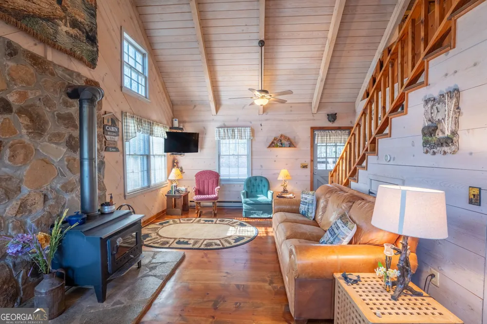 220 McConnell CT Helen, GA 30545