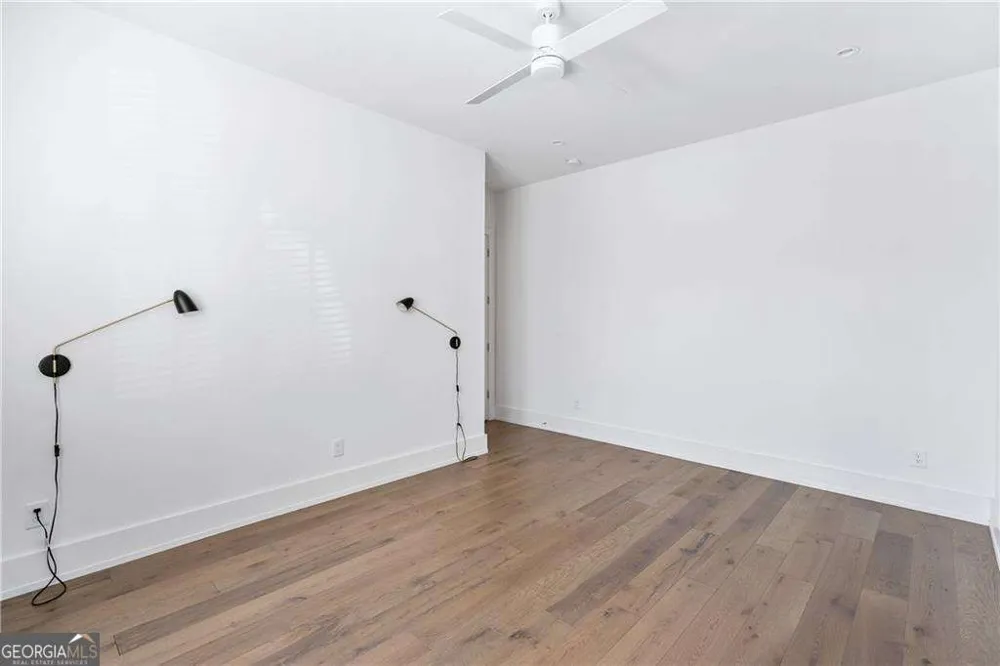 377 Anders N Chattahoochee Hills, GA 30268