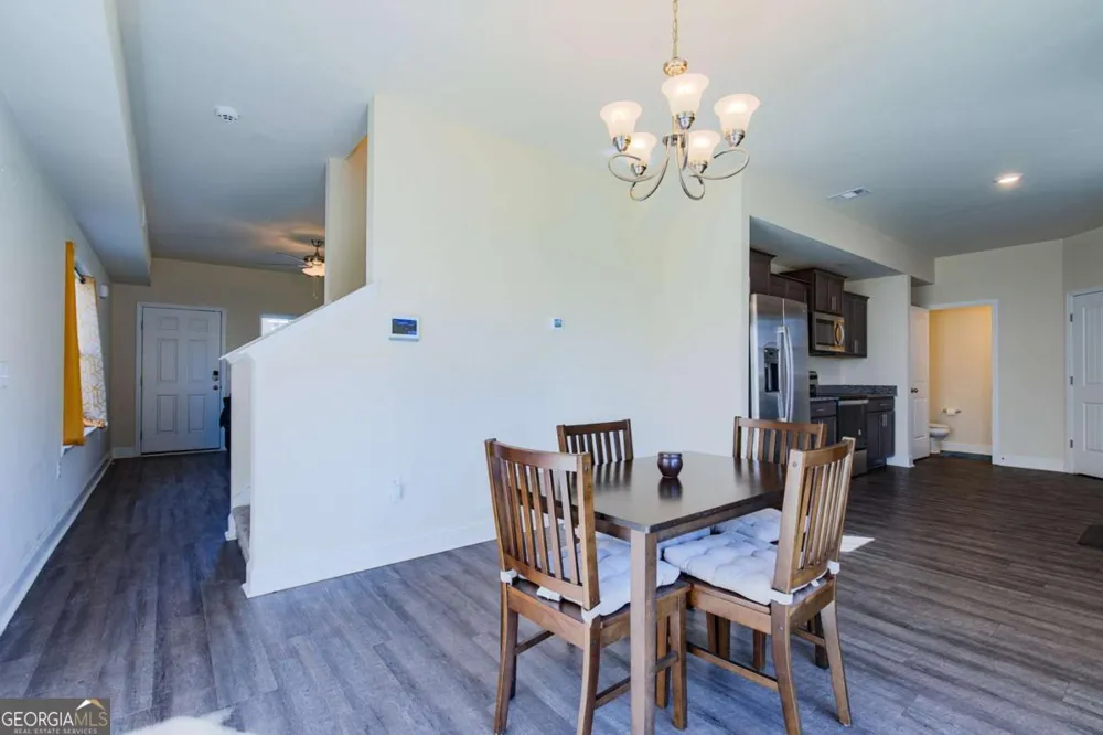 703 Mill CRK Hinesville, GA 31313