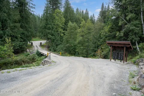 220 Hawkwind Trail