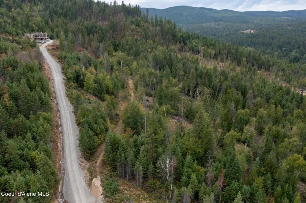 220 Hawkwind Trail Cocolalla, ID 83813