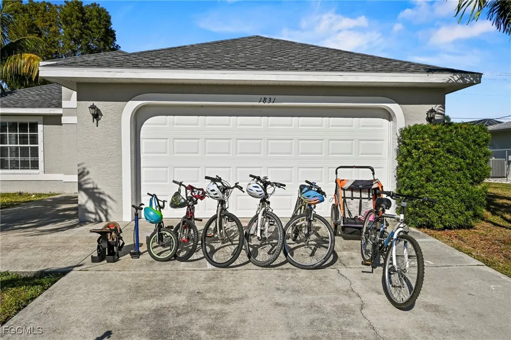 SE Van Loon Terrace Cape Coral, FL 33990