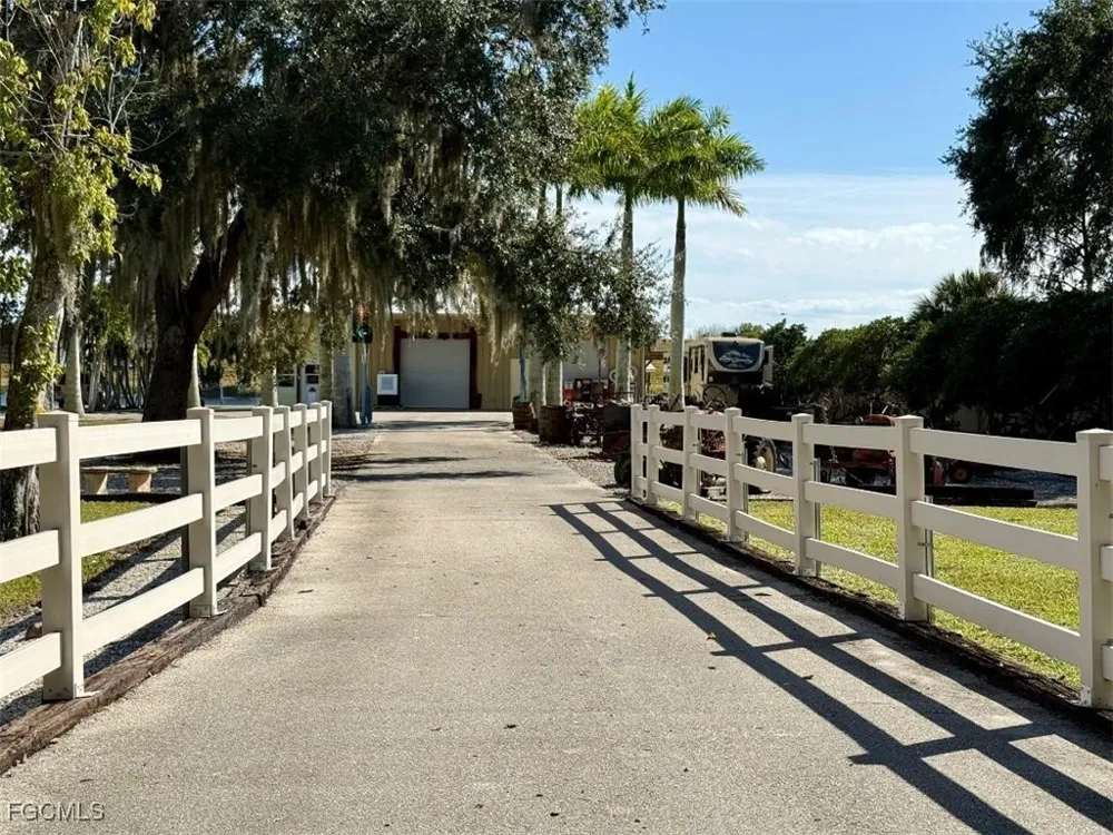 County Road 721 Loop Moore Haven, FL 33471