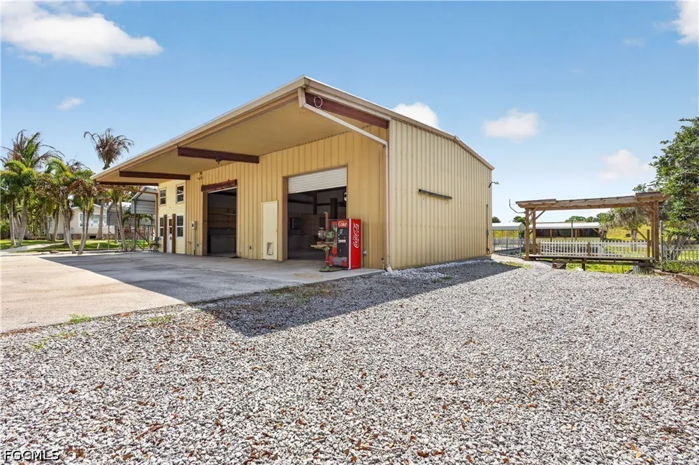 County Road 721 Loop Moore Haven, FL 33471