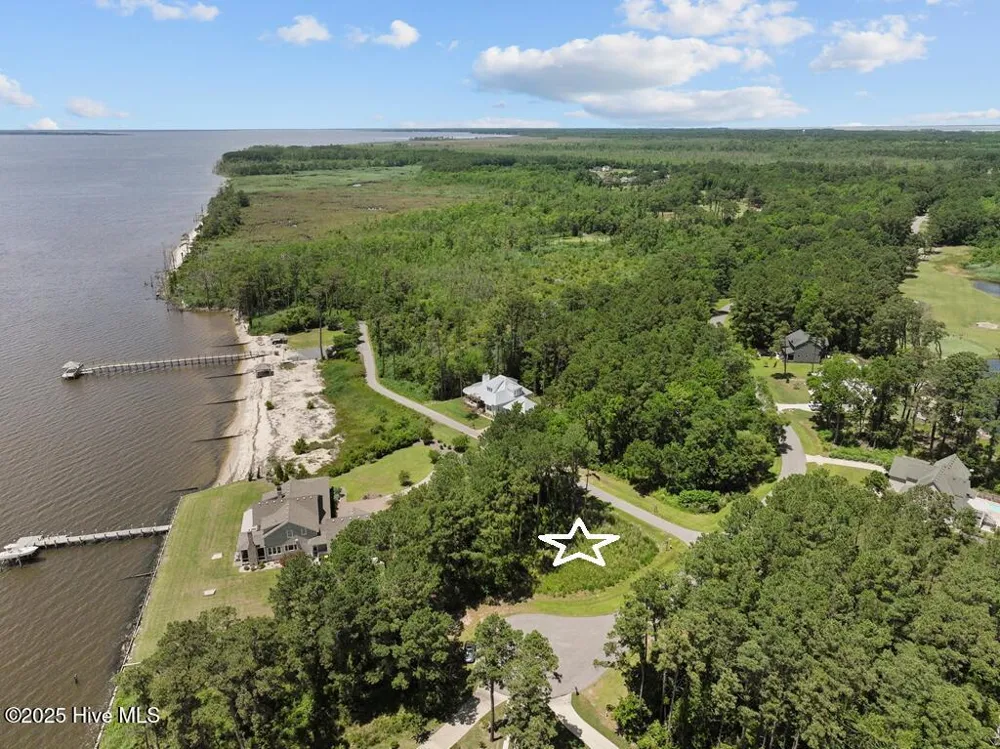 101 Captains Way Powells Point, NC 27966