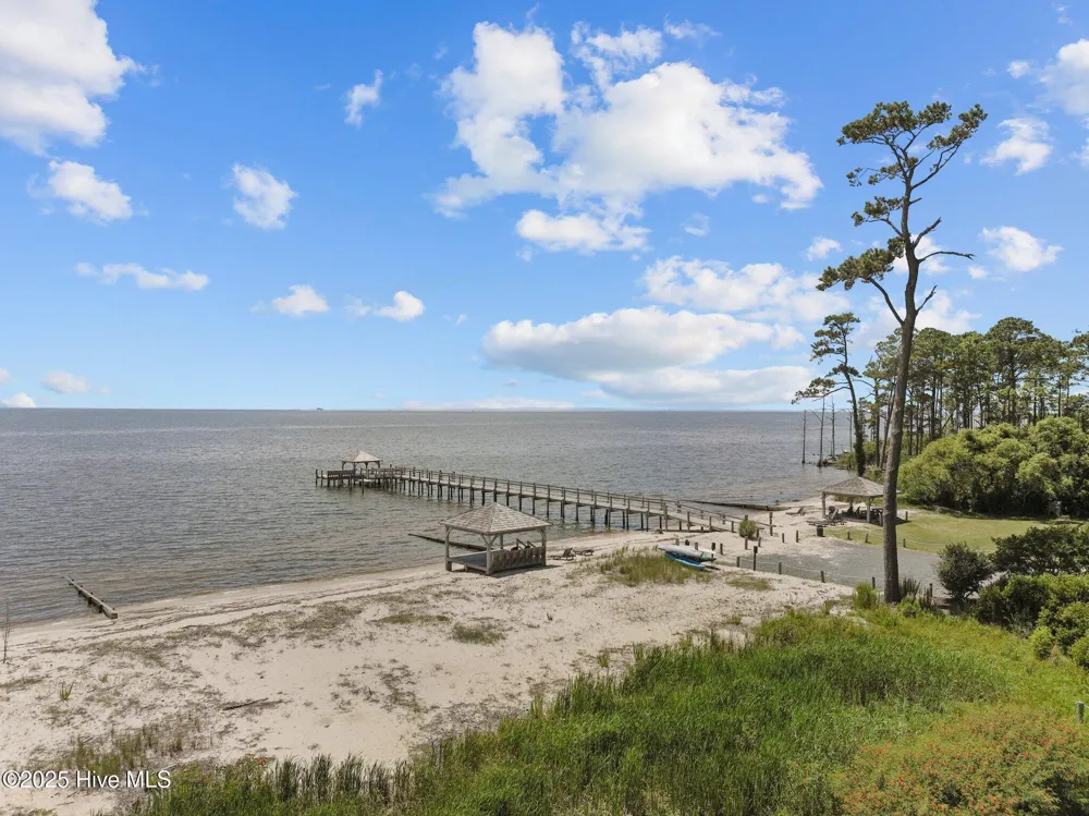 101 Captains Way Powells Point, NC 27966