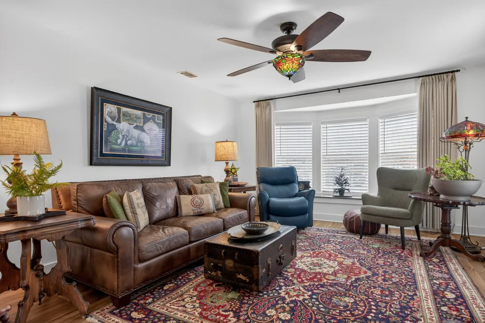 2074 W Fm 922 Valley View, TX 76272