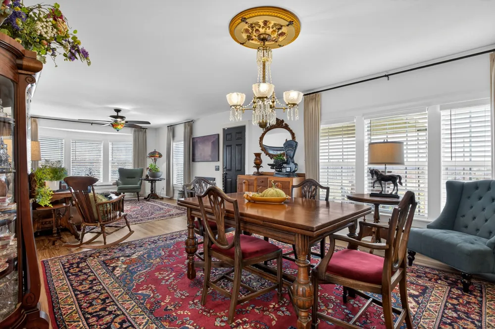 2074 W Fm 922 Valley View, TX 76272
