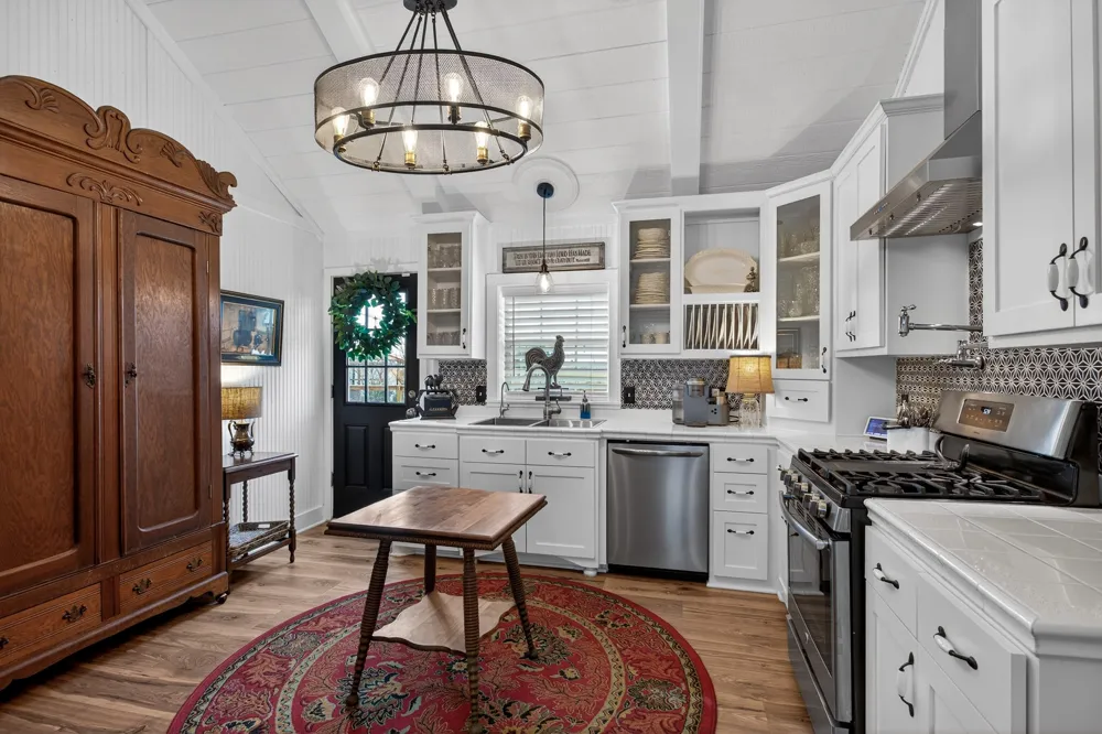 2074 W Fm 922 Valley View, TX 76272