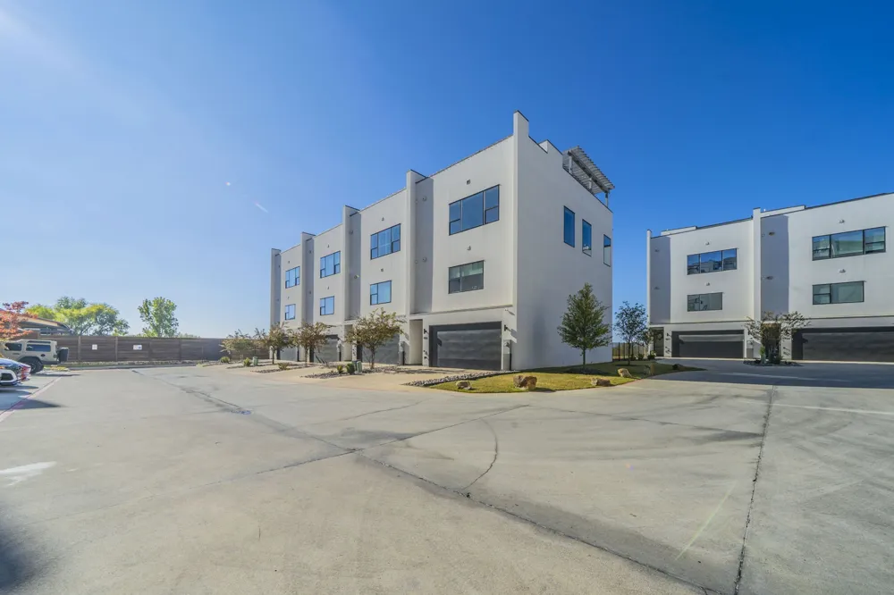 4905 Blaynes View The Colony, TX 75056