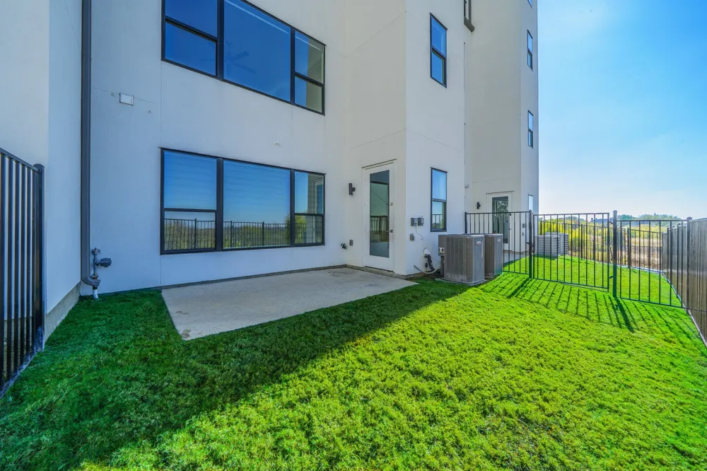 4905 Blaynes View The Colony, TX 75056