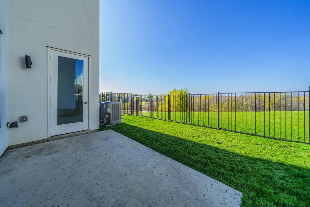 4905 Blaynes View The Colony, TX 75056