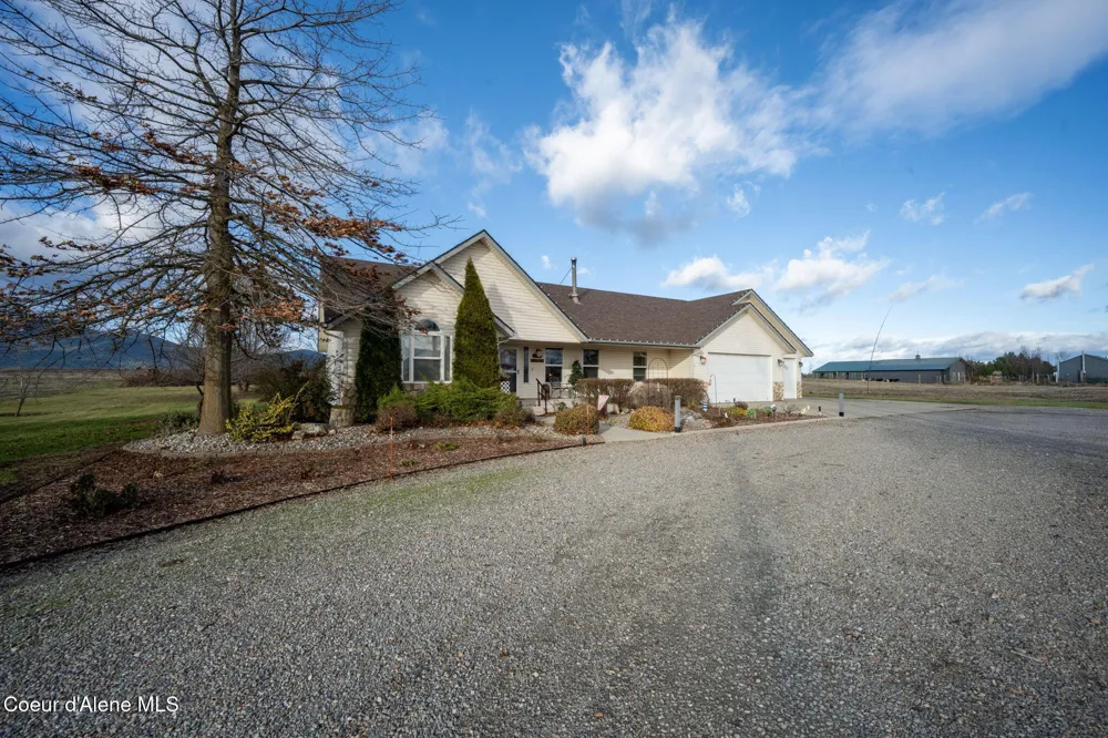 2961 W DIAMOND BAR ROAD Rathdrum, ID 83858