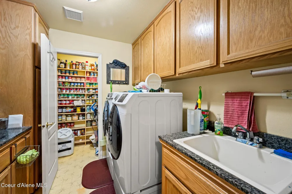 2961 W DIAMOND BAR ROAD Rathdrum, ID 83858