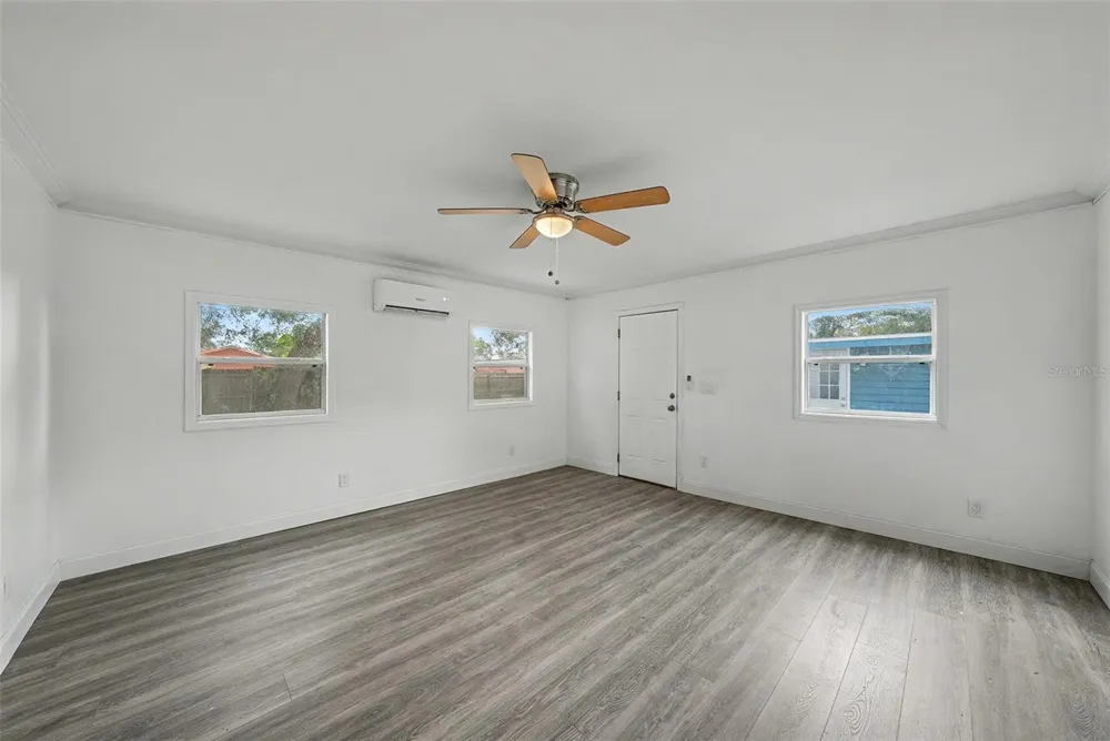 2162 BARCELONA DRIVE Clearwater, FL 33764