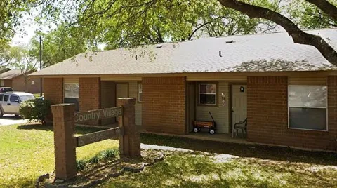 606 E Kennedy Ave