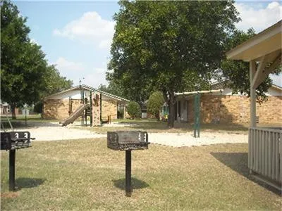 100 Betty Jean Drive Floresville, TX 78114