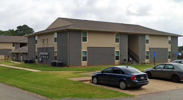 502 W Main White House, TX 75791
