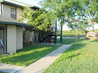 1015 Eli Garza St Freer, TX 78357