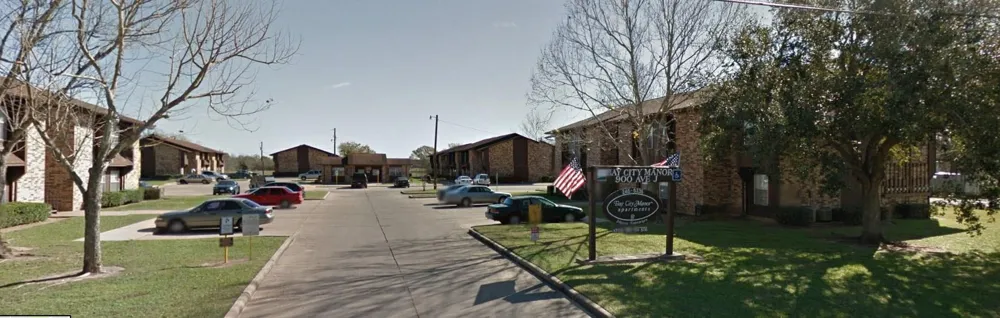 900 Avenue J Bay City, TX 77414