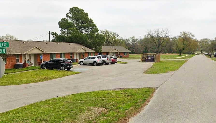 503 Crooked Creek Road Edgewood, TX 75117