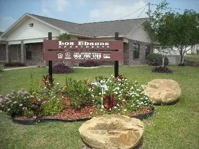 1103 Lincoln Street Zapata, TX 78076