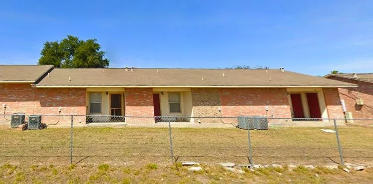 2300 Alamo St Zapata, TX 78076