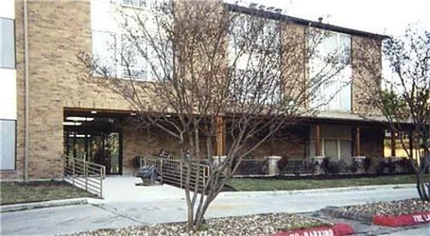 300 Cross Creek
