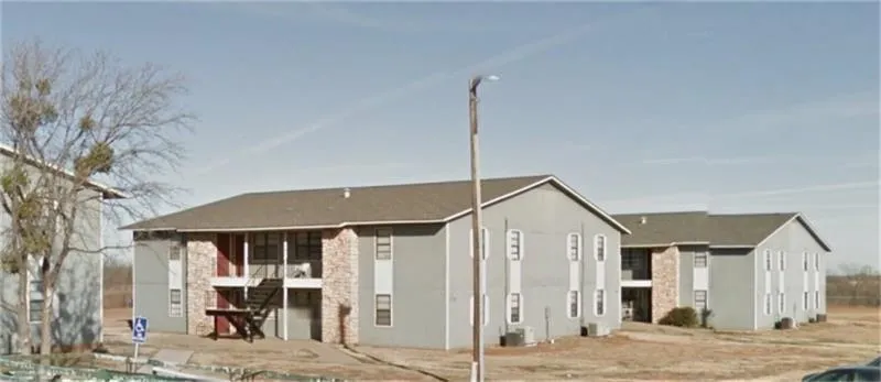 100 S Prairie Circle Electra, TX 76360