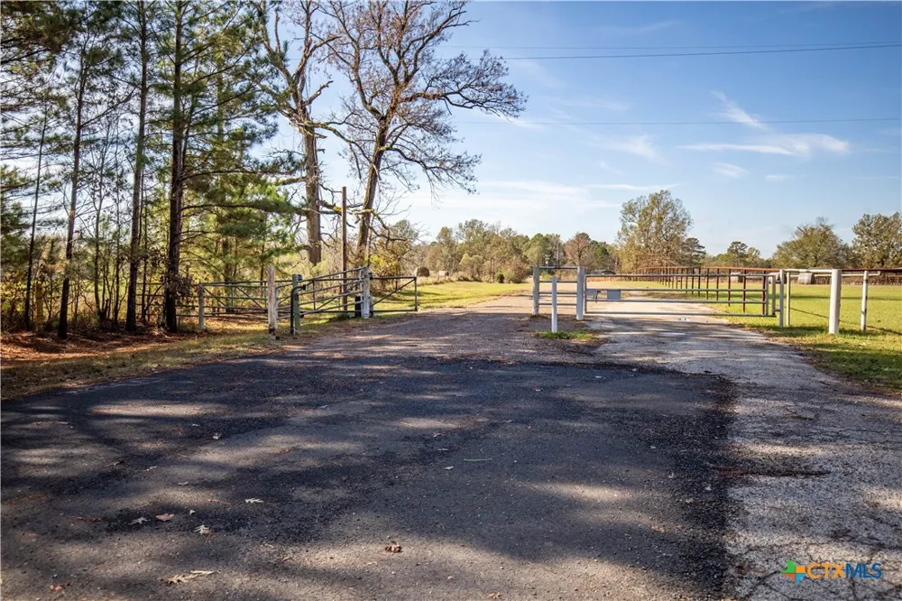 474 PR 4311 White Oak, TX 75693