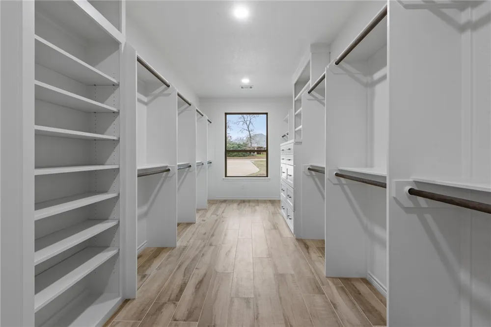 10024 Lancaster Drive Iola, TX 77861