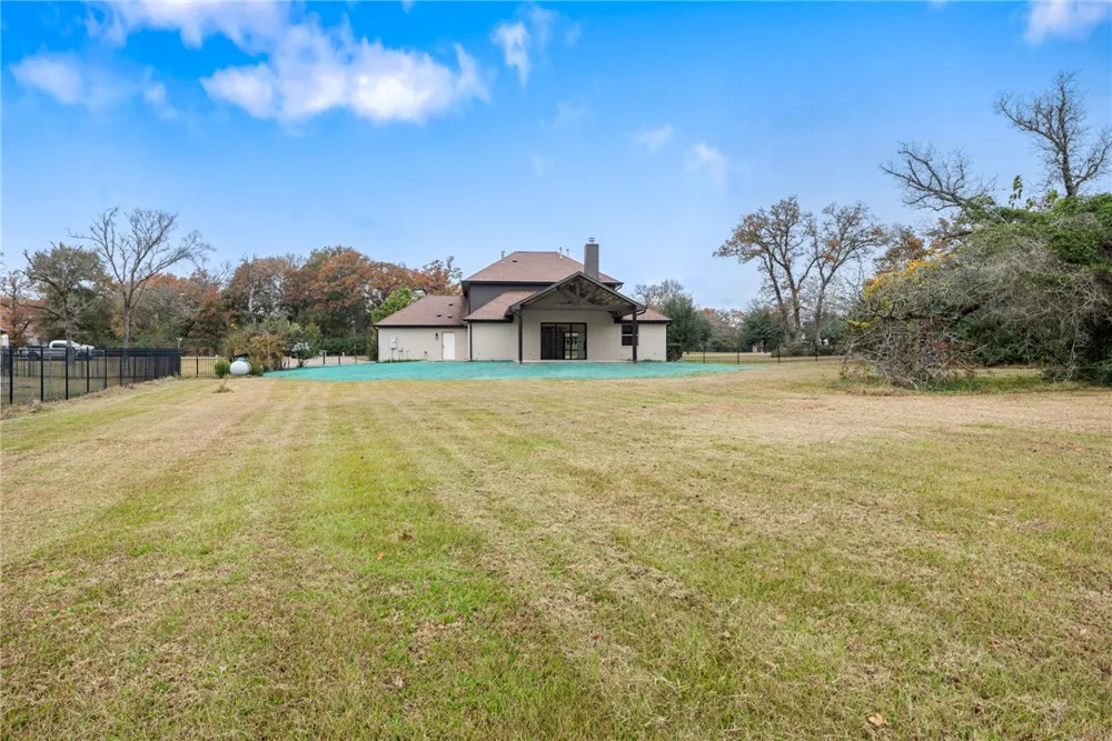 10024 Lancaster Drive Iola, TX 77861