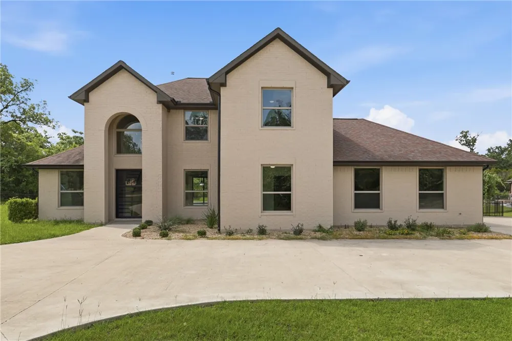10024 Lancaster Drive Iola, TX 77861