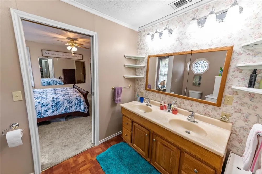 158 County Road 1733 Clifton, TX 76634